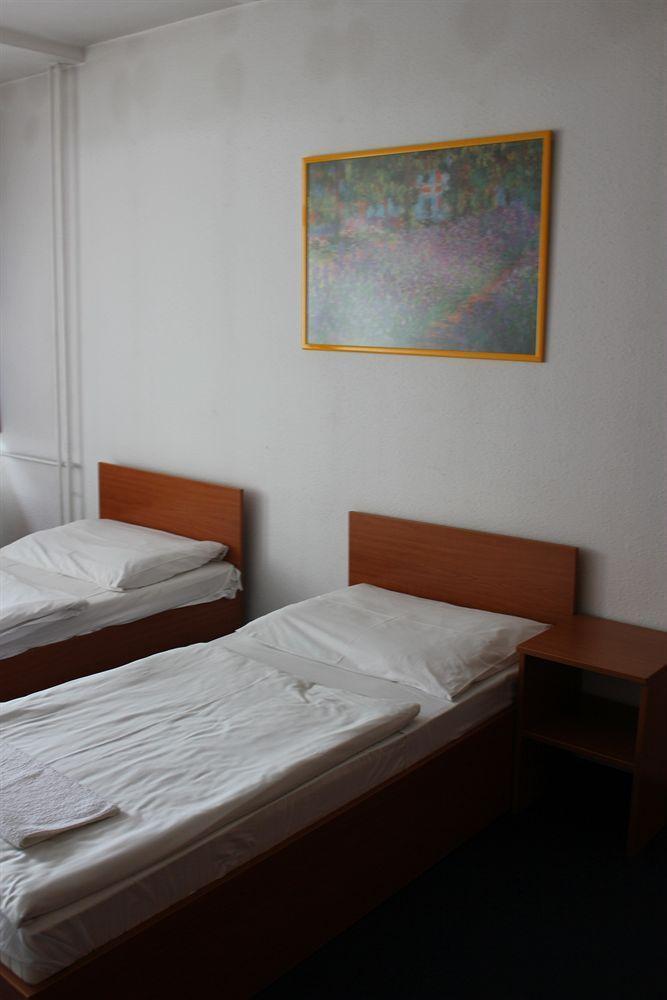 Romai Hotel Budapest Esterno foto